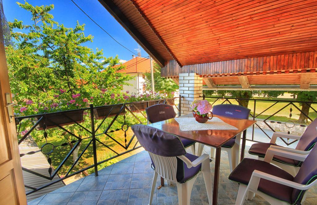 Apartman Josipa Dreznik Grad Bagian luar foto