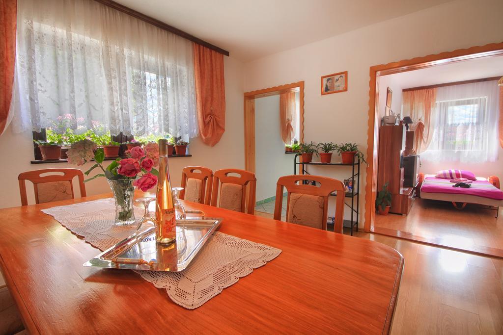 Apartman Josipa Dreznik Grad Bagian luar foto