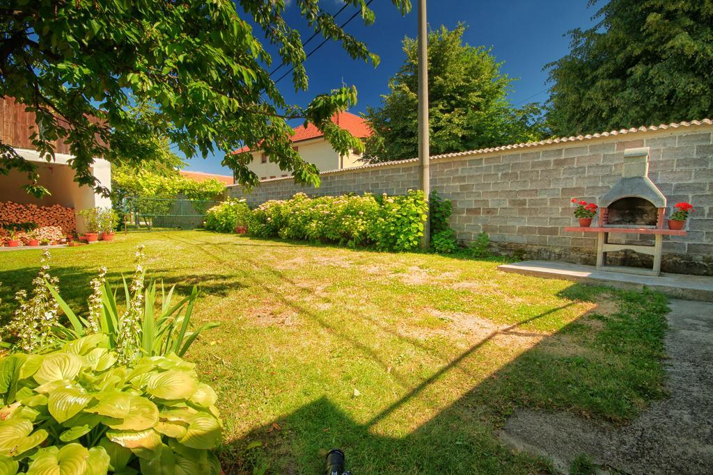 Apartman Josipa Dreznik Grad Bagian luar foto