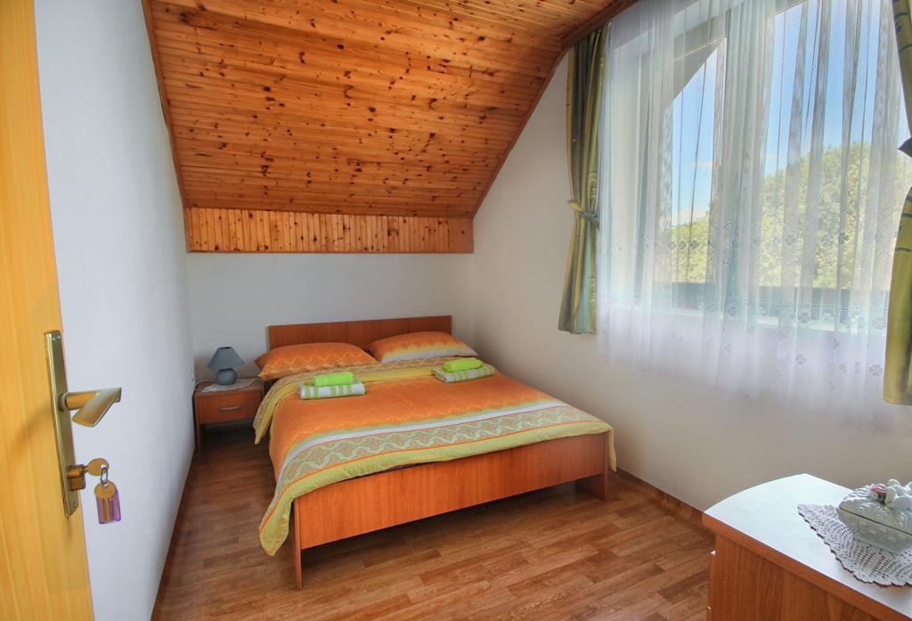 Apartman Josipa Dreznik Grad Bagian luar foto